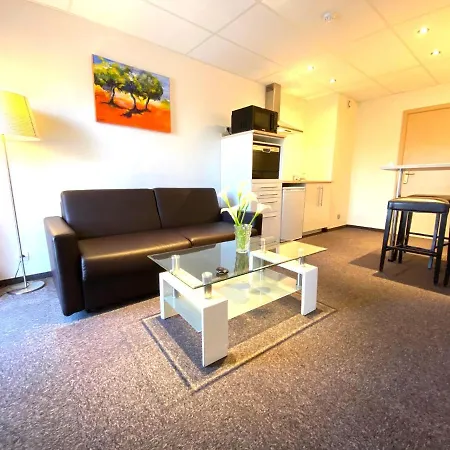 Hotel-restaurant Horizon Ath-lessines ホテル